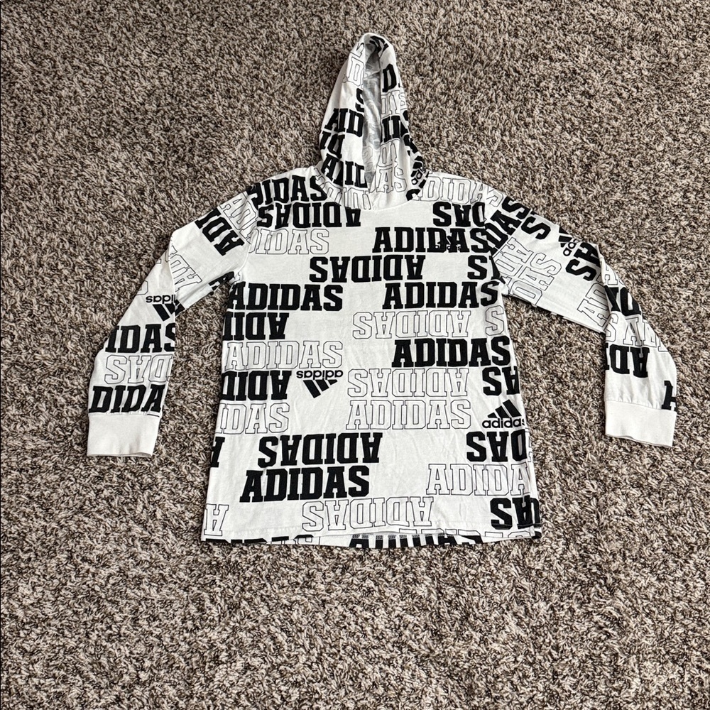 Adidas Boy Graphic Long Sleeve Size M